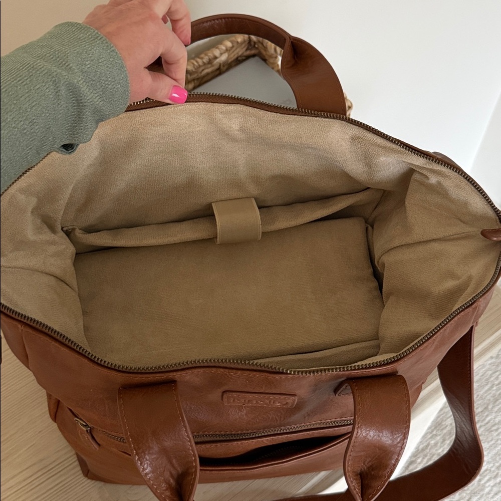 Kindly Camera Bag “Courtney” full size in brown - Picture 10 of 14